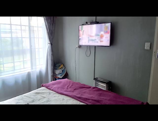 2 BEDROOM TOWNHOUSE FOR SALE IN ANNLIN